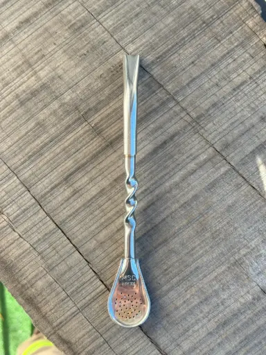 Bombilla de acero inoxidable Pico de loro cincelada